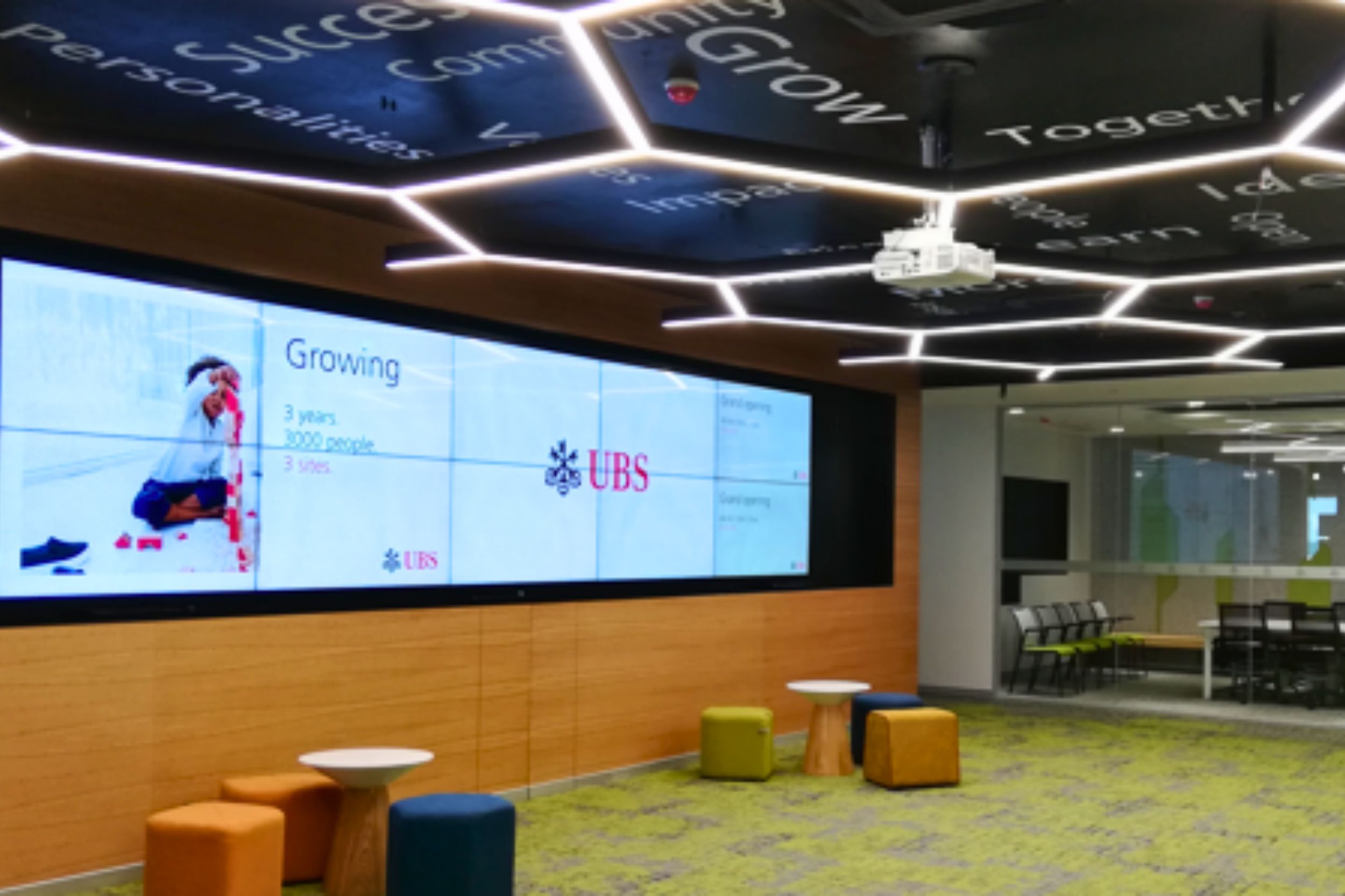 High-resolution video walls
