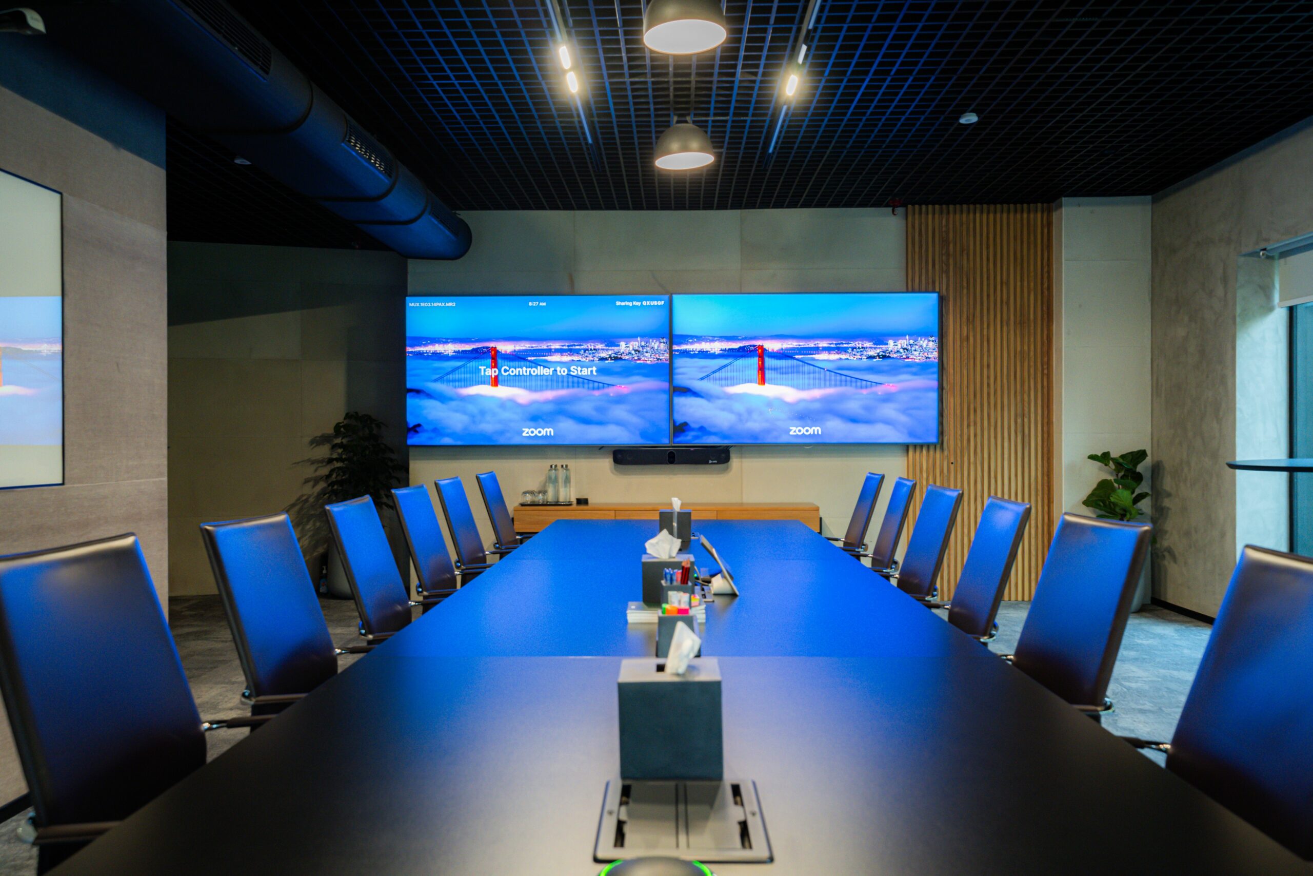 8 Seater Meeting Room